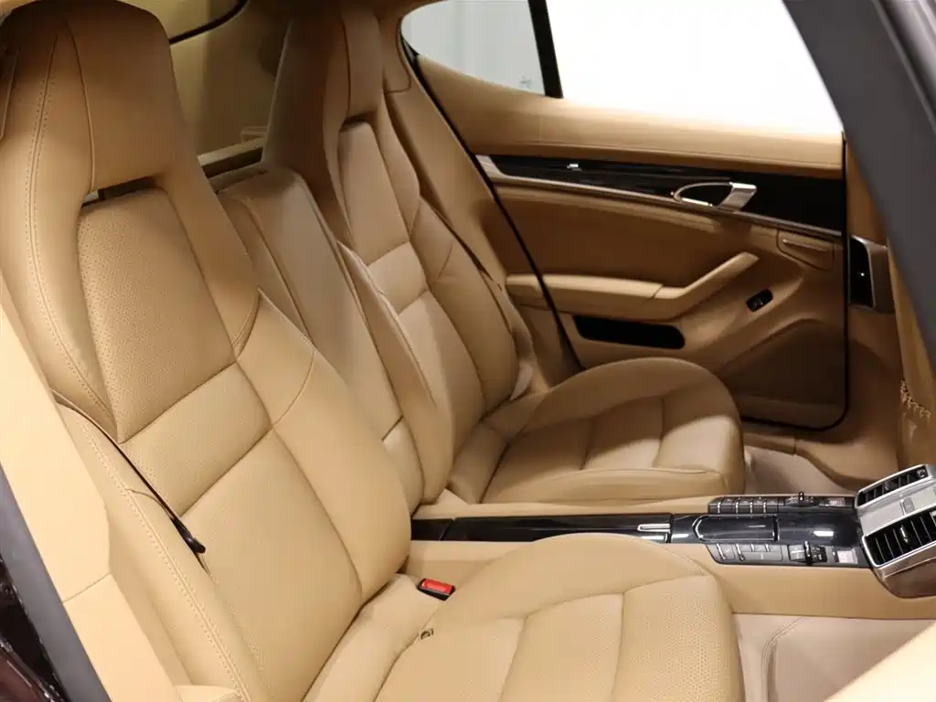 Porsche Panamera 2014 Panamera 4 3.0T фото 22