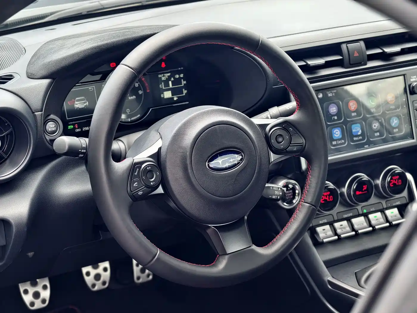 Subaru BRZ 2022 2.4L Manual фото 9