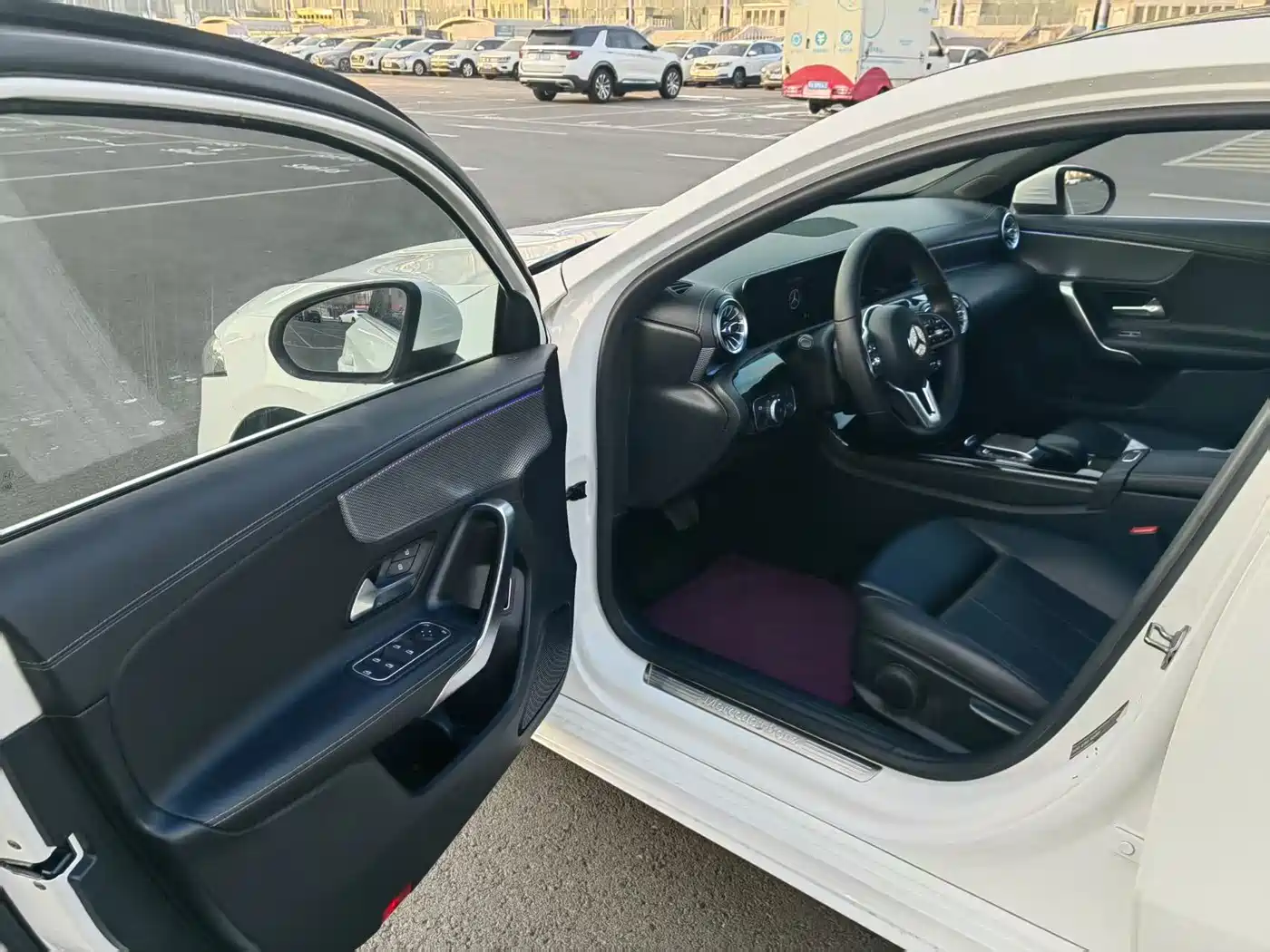 Mercedes-Benz A-Class 2021 A 180 L Sports Sedan фото 9
