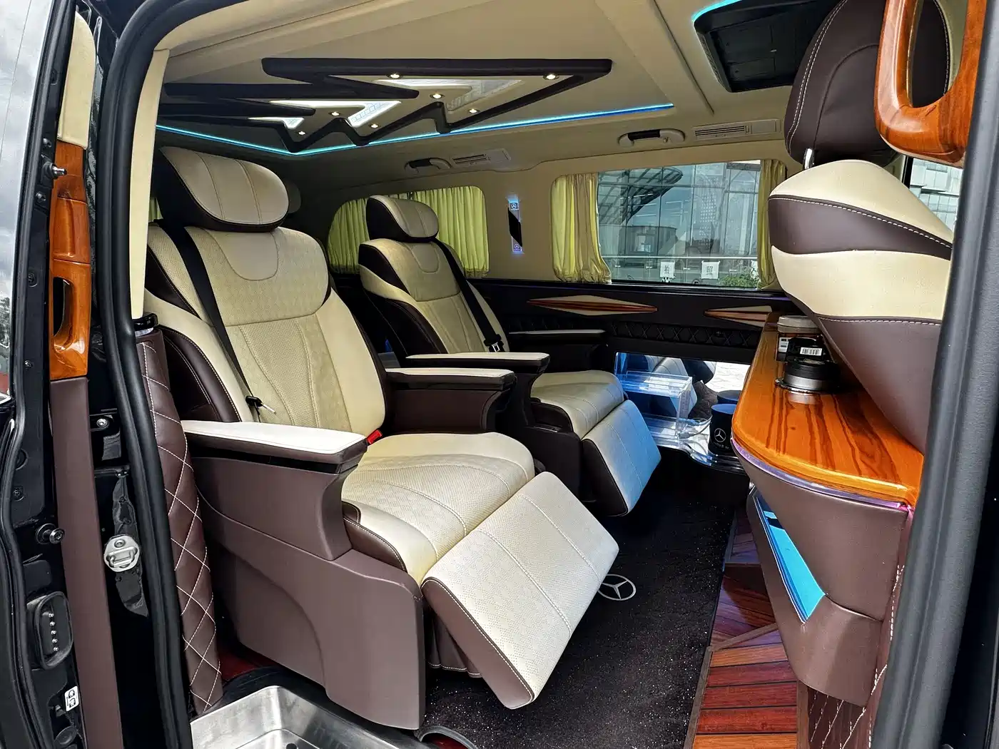 Mercedes-Benz Vito 2018 2.0T Business Edition China VI фото 8