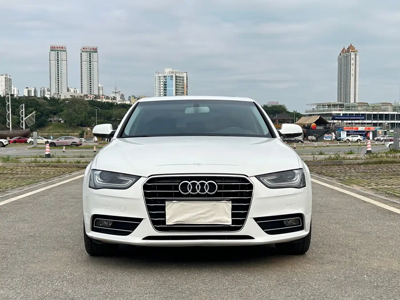 Audi A4L 2016 35 TFSI Automatic Standard фото 2