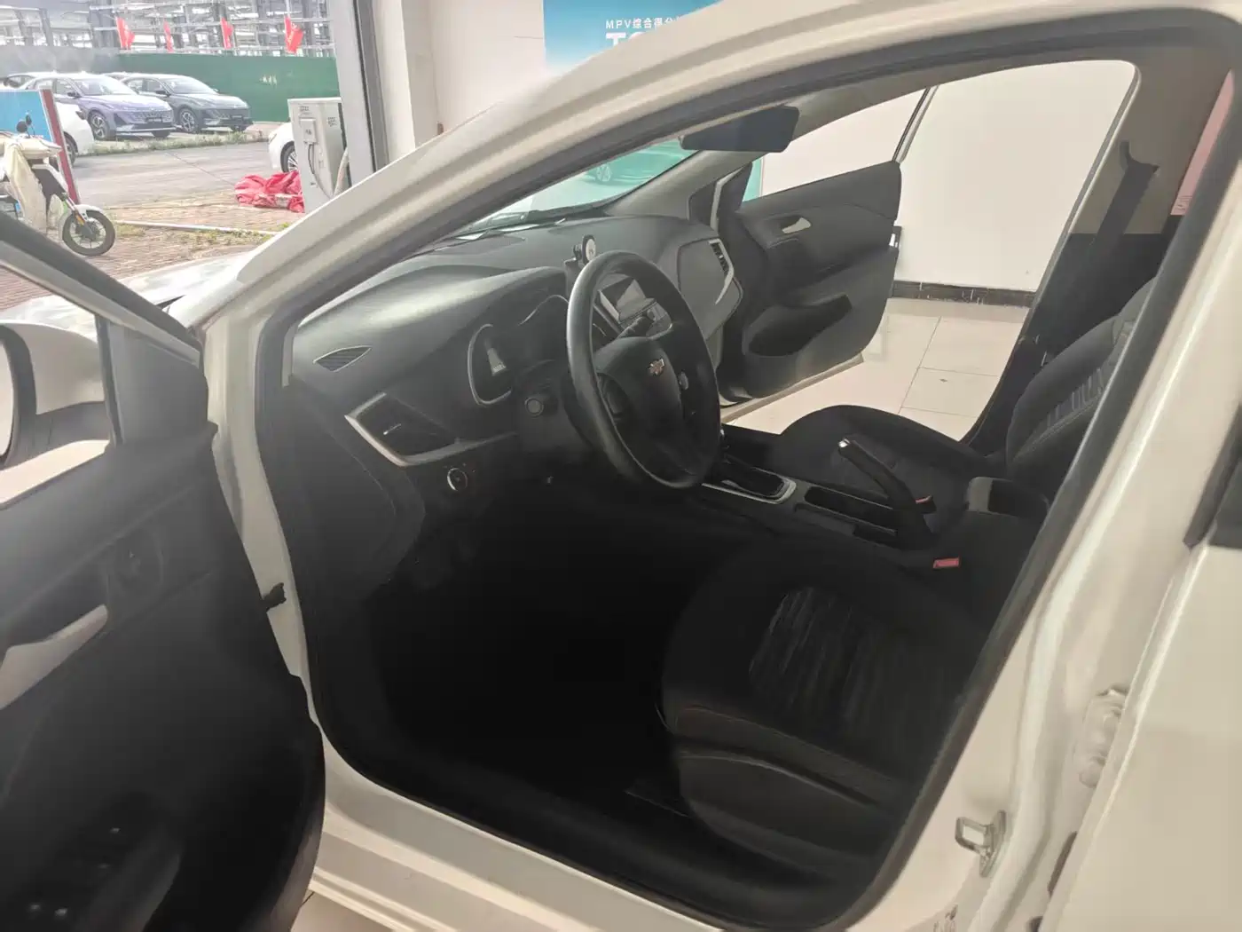 Chevrolet Cavalier 2016 Model 1.5L Automatic Delight Edition фото 5