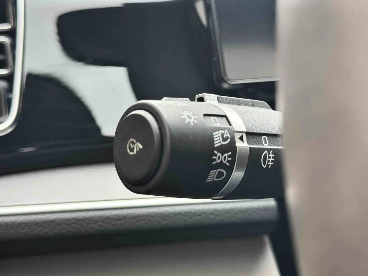 BYD Qin PLUS 2023 Champion Edition DM-i 55KM Surpassing фото 17