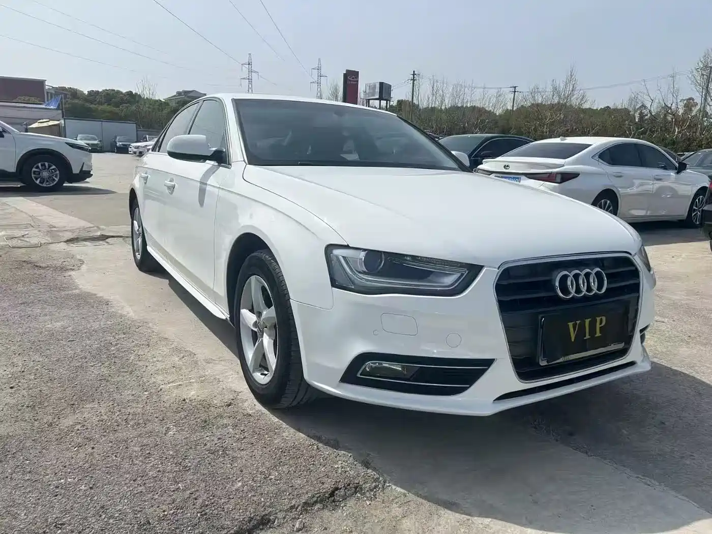 Audi A4L 2013 35 TFSI Automatic Standard фото 2
