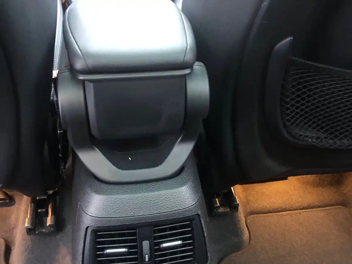 BMW 2 Series Touring 2016 220i Leading Model фото 16