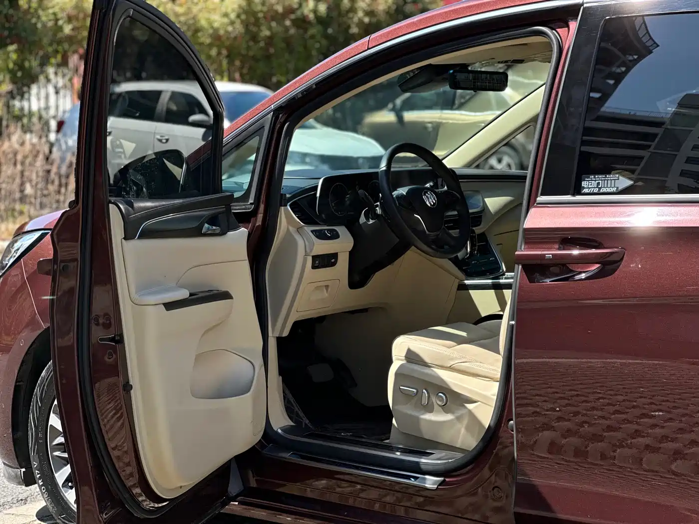 Buick GL8 2022 ES Landmark 653T Premium фото 5