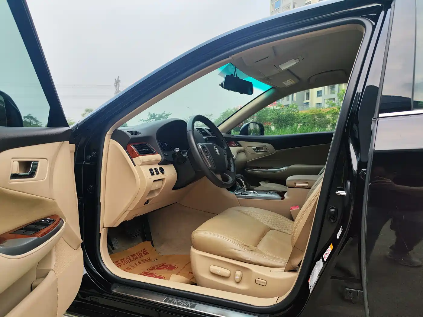 Toyota Crown 2012 2.5L Royal фото 9