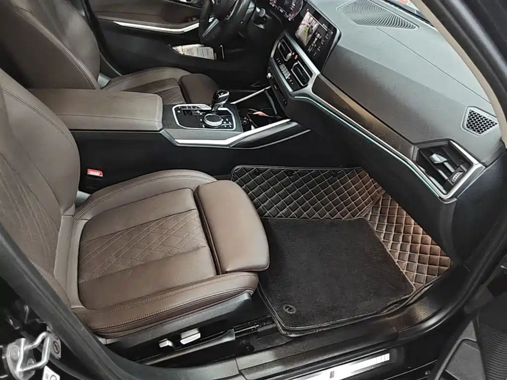 BMW 3 Series 2022 Facelift 325i M Sport Package фото 25