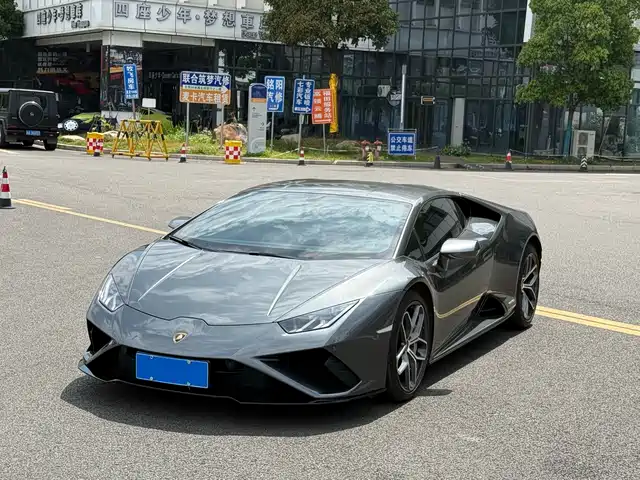 lamborghini huracán