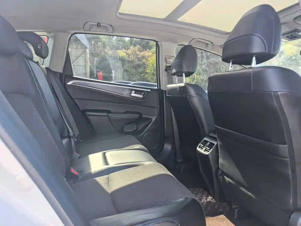 Honda Jade 2019 2017 1.8L Automatic Comfort Edition 5-seater