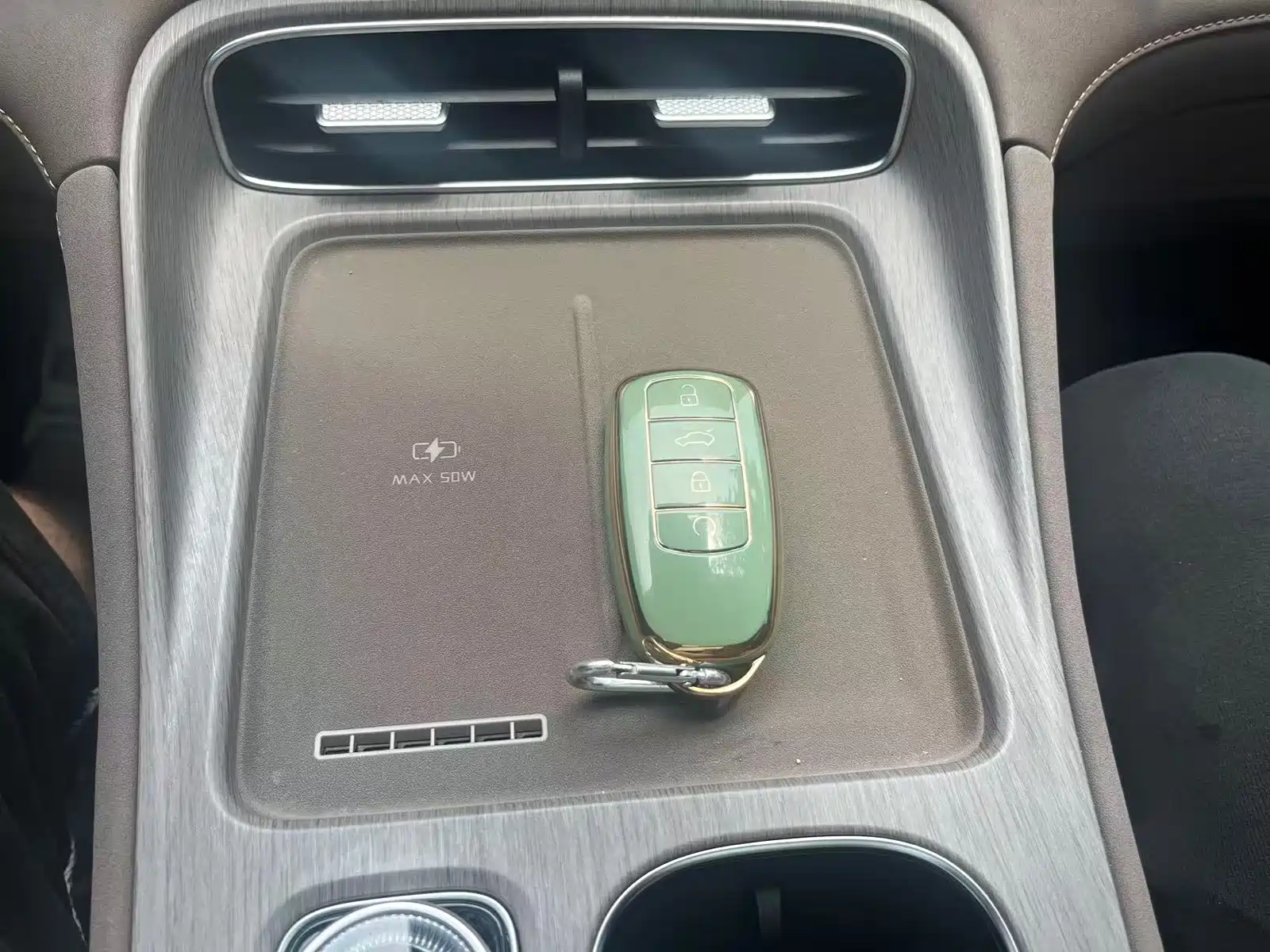 Фото 19 - Chery Tiggo 8 PLUS