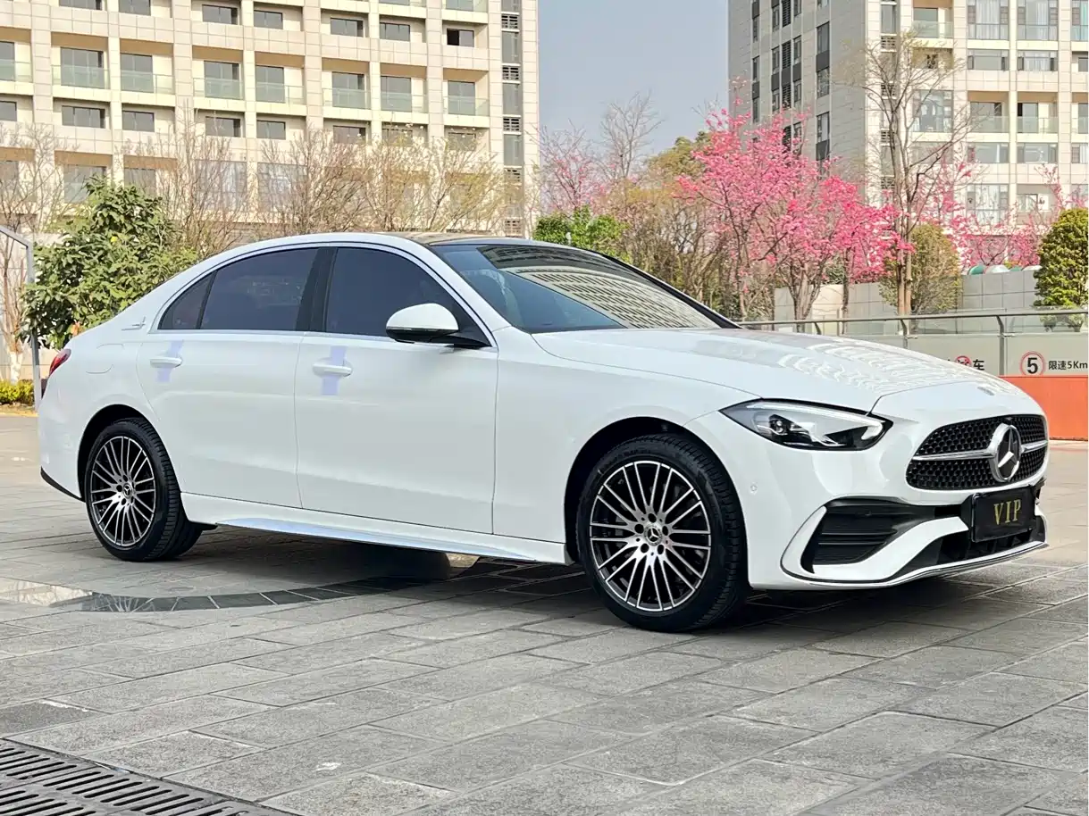 Mercedes-Benz C-Class 2024 C 260 L Sport фото 2