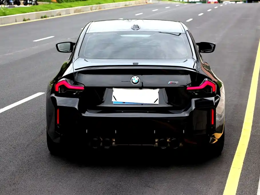 BMW M2 2024 M2 фото 15