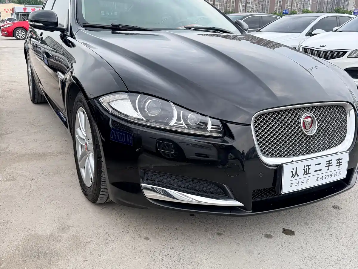 Jaguar XF 2015 2015 XF 2.0T Style Edition