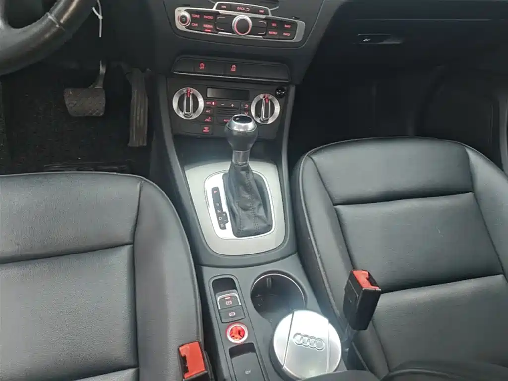Audi Q3 2015 30 TFSI Progressive фото 14