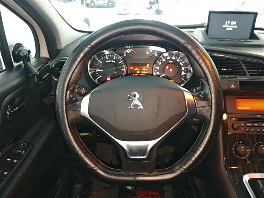 Peugeot 3008 2015 1.6THP Automatic Classic Edition фото 11