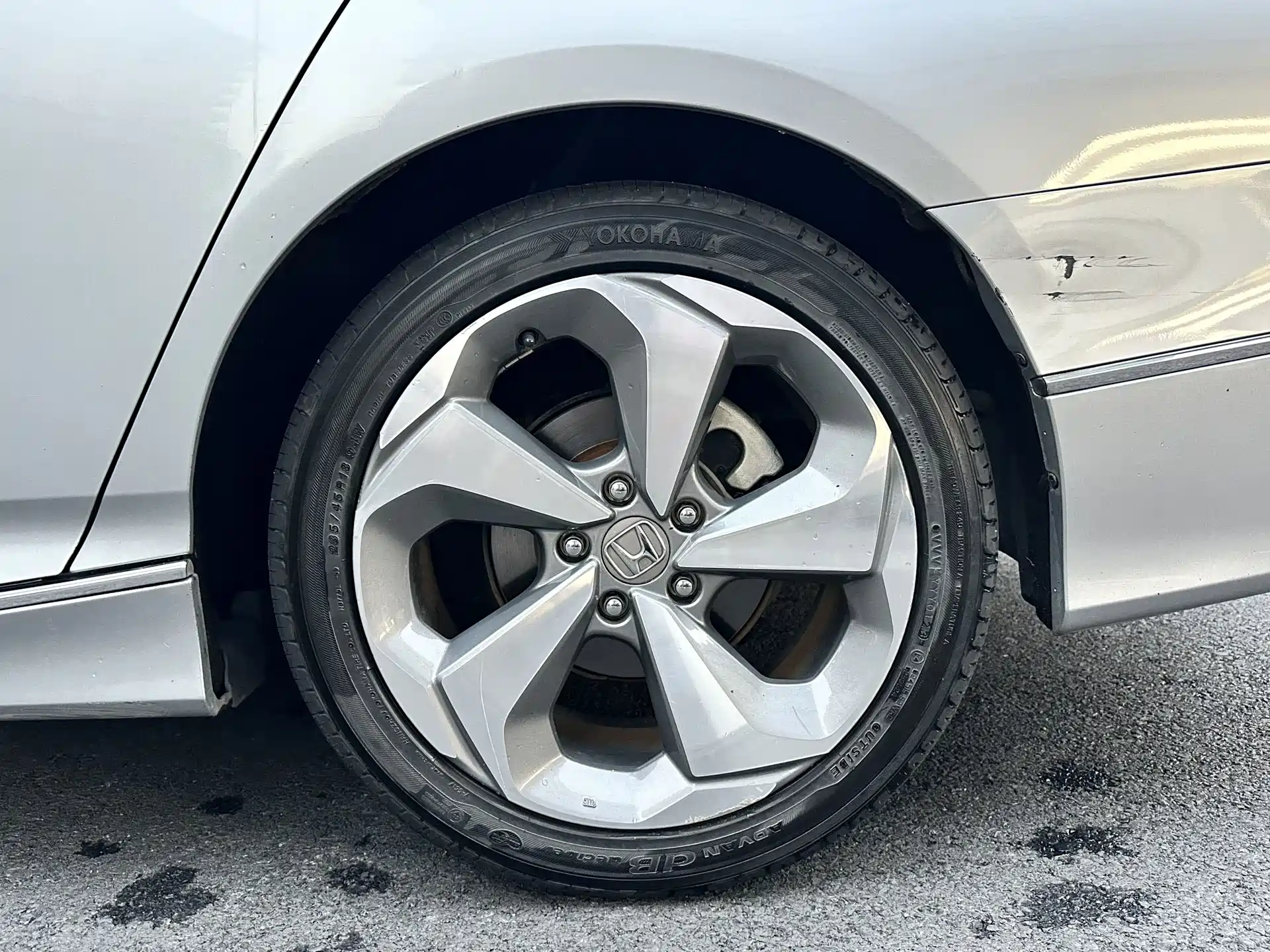 Photo 8 - Honda Accord