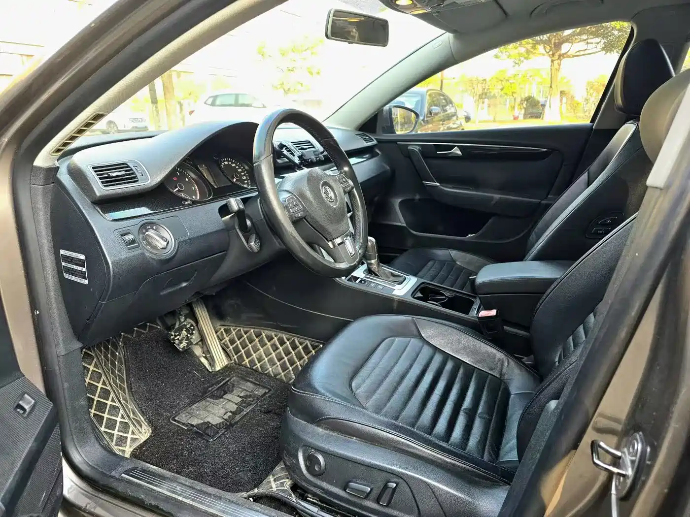 Volkswagen Magotan 2013 1.8TSI Luxury фото 4