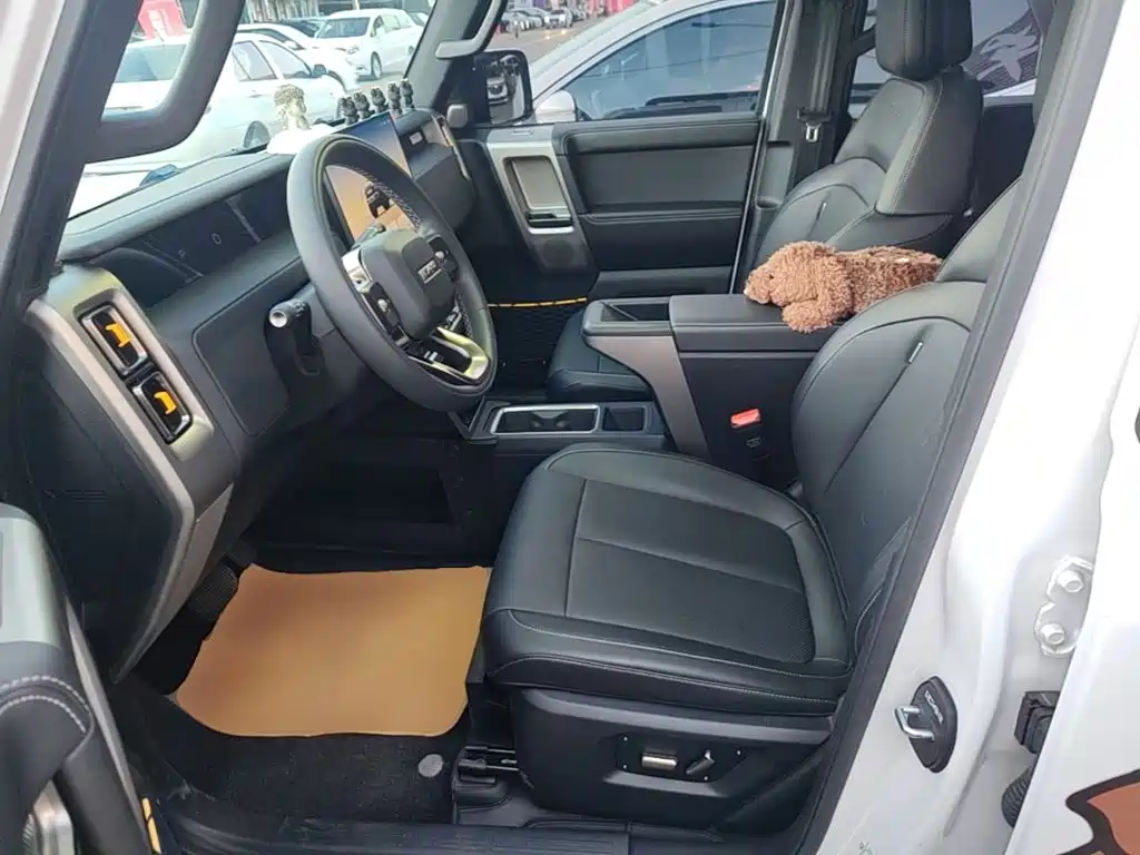 iCAR V23 2026 2025 FWD Premium Model