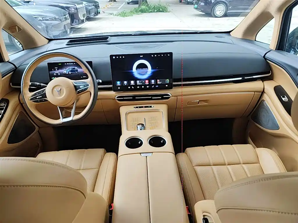 Voyah Auto Voyah Dreamer 2025 Model PHEV 4WD Premium QianKun Edition фото 16