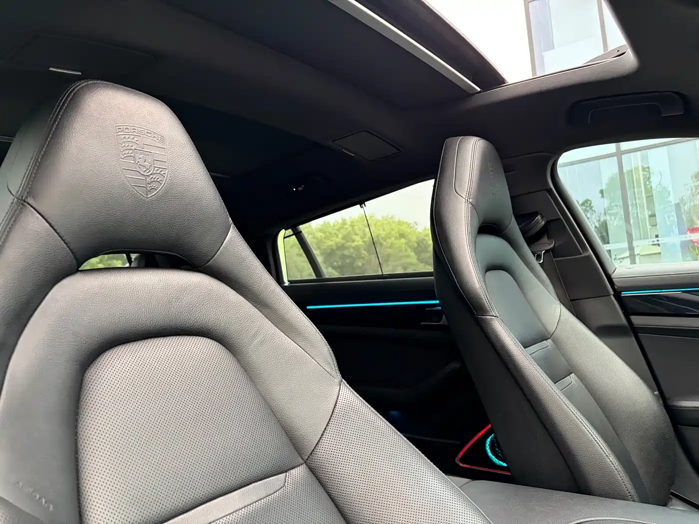 Porsche Panamera 2017 Panamera Executive Long Wheelbase 3.0T фото 15
