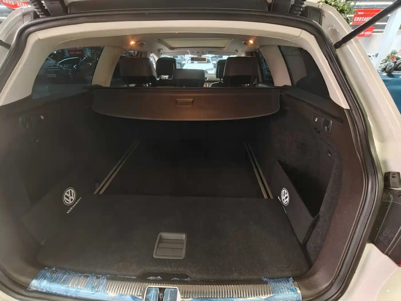 Volkswagen Magotan (Import) 2012 Wagon 2.0TSI Comfort фото 10