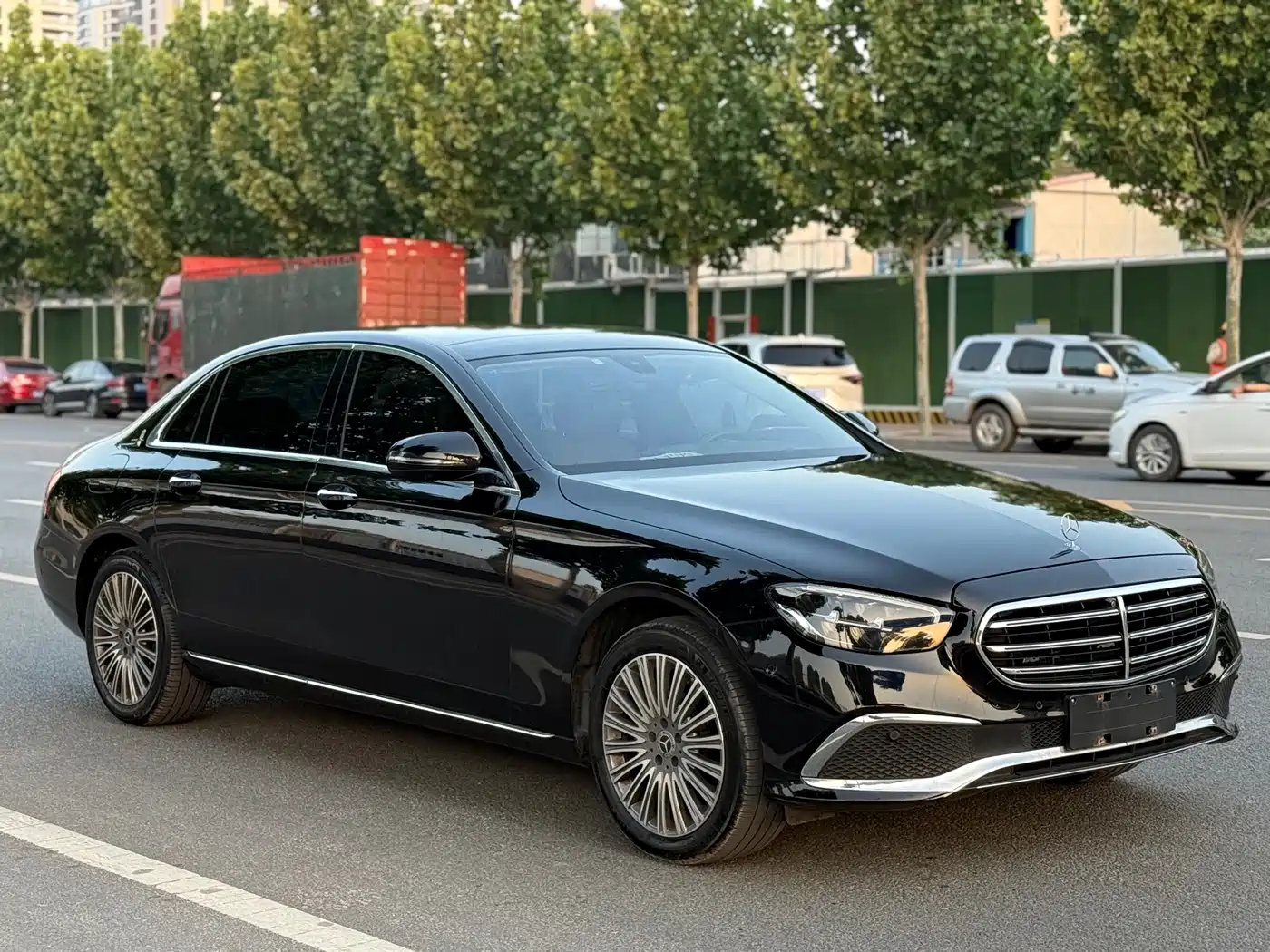 Mercedes-Benz E-Class 2021 E 300 L Fashion фото 3