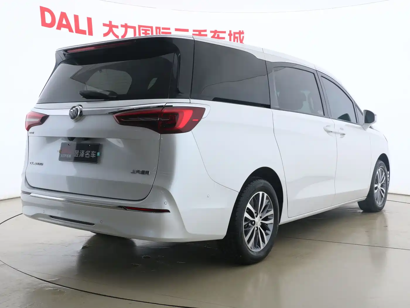 Buick GL8 2021 ES Landlord 653T Premium фото 6