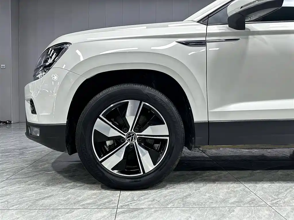 Volkswagen Tharu 2022 280TSI 2WD Comfort фото 7