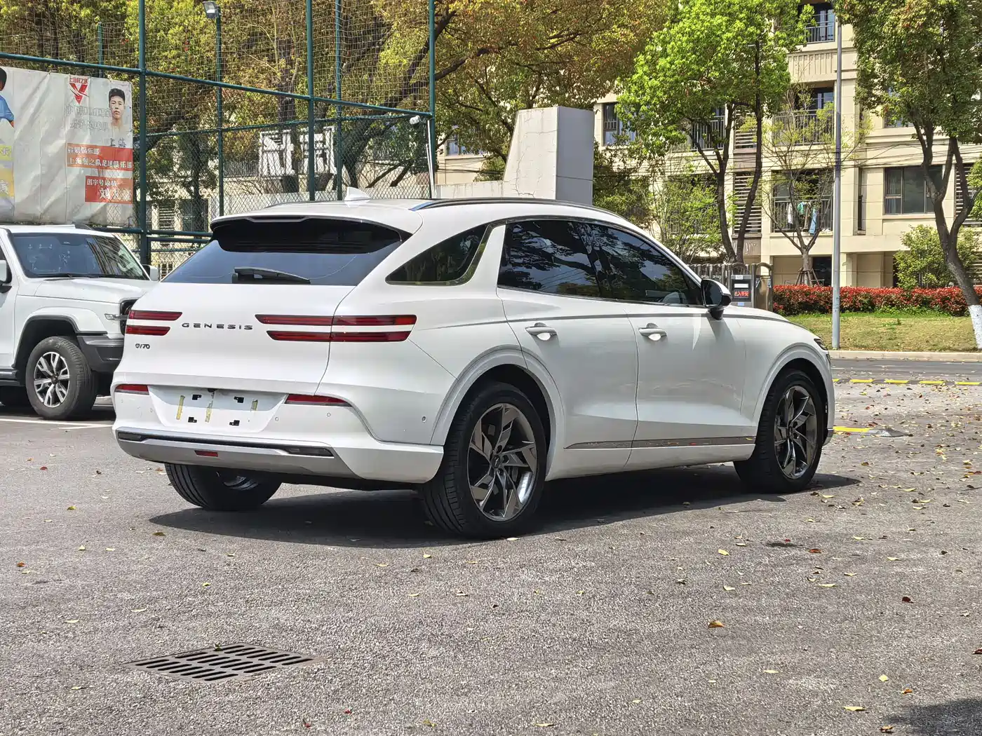 GENESIS PURE ELECTRIC GV70