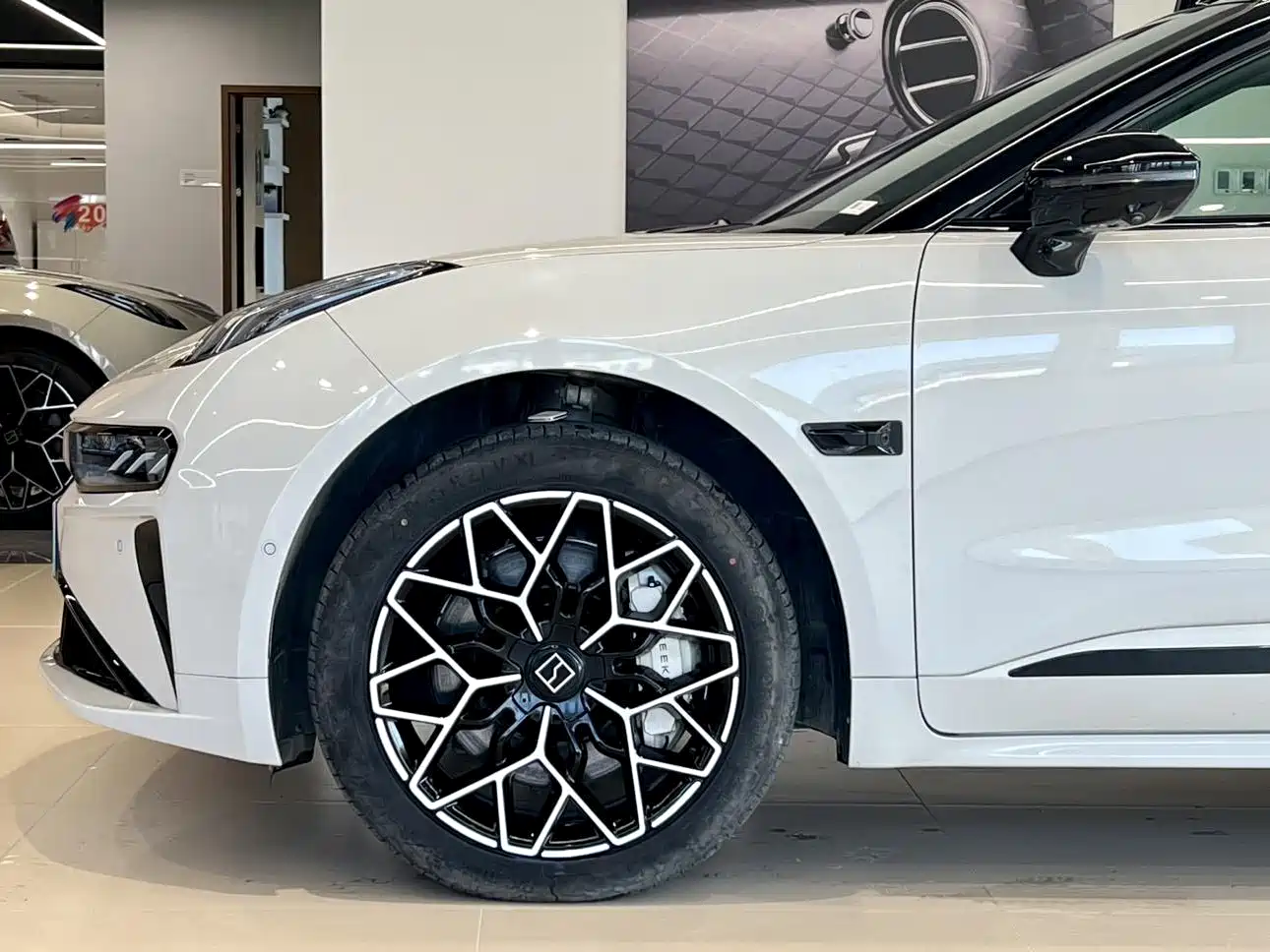 ZEEKR EXTREME KRYPTON 001