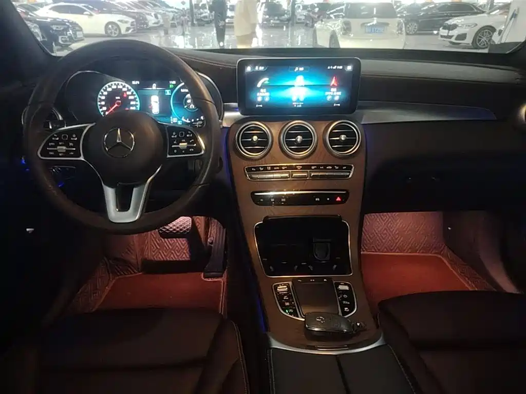 Mercedes-Benz GLC 2022 Facelift GLC 300 L 4MATIC Dynamic Collector's Edition фото 10