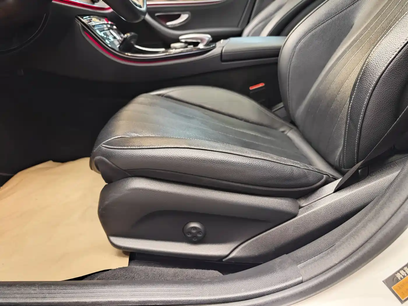 Mercedes-Benz E-Class 2016 E 300 L Fashion Type фото 10