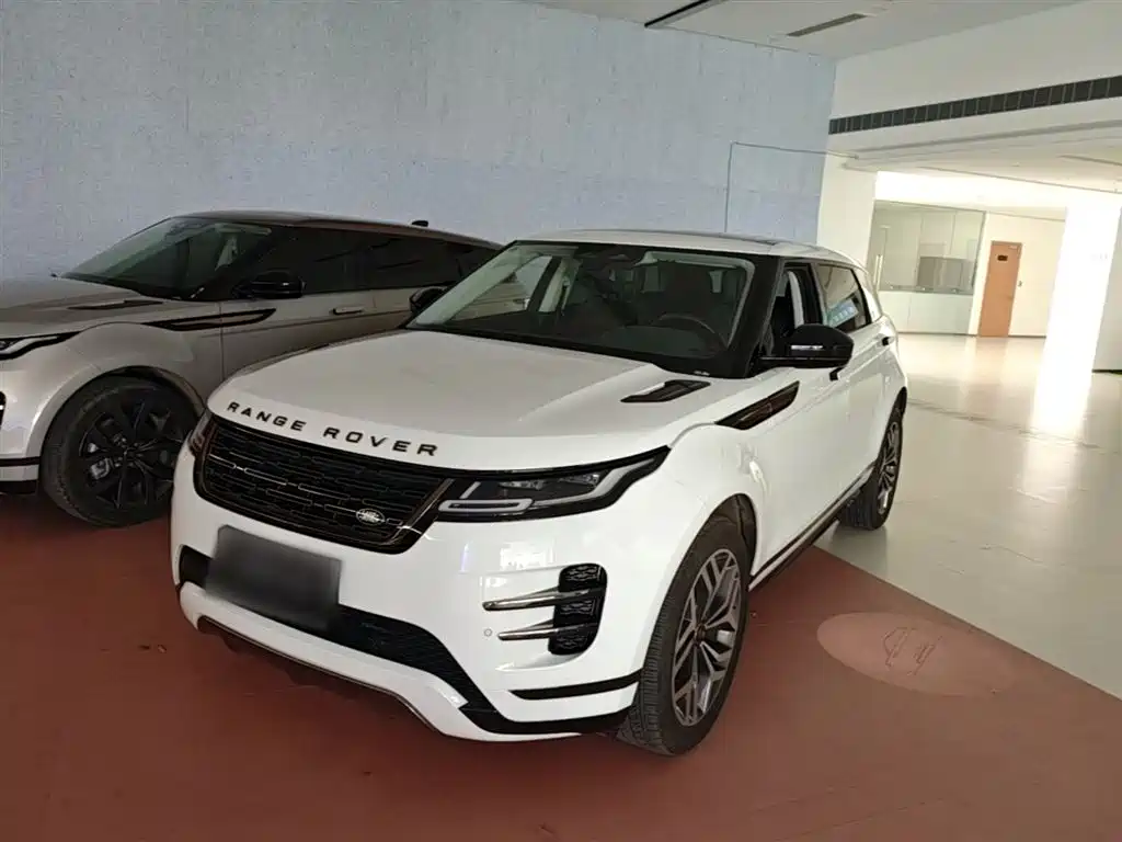 Land Rover Range Rover Evoque 2024 Range Rover Evoque L 249PS Light Master Edition фото 2