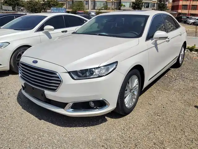 FORD TAURUS