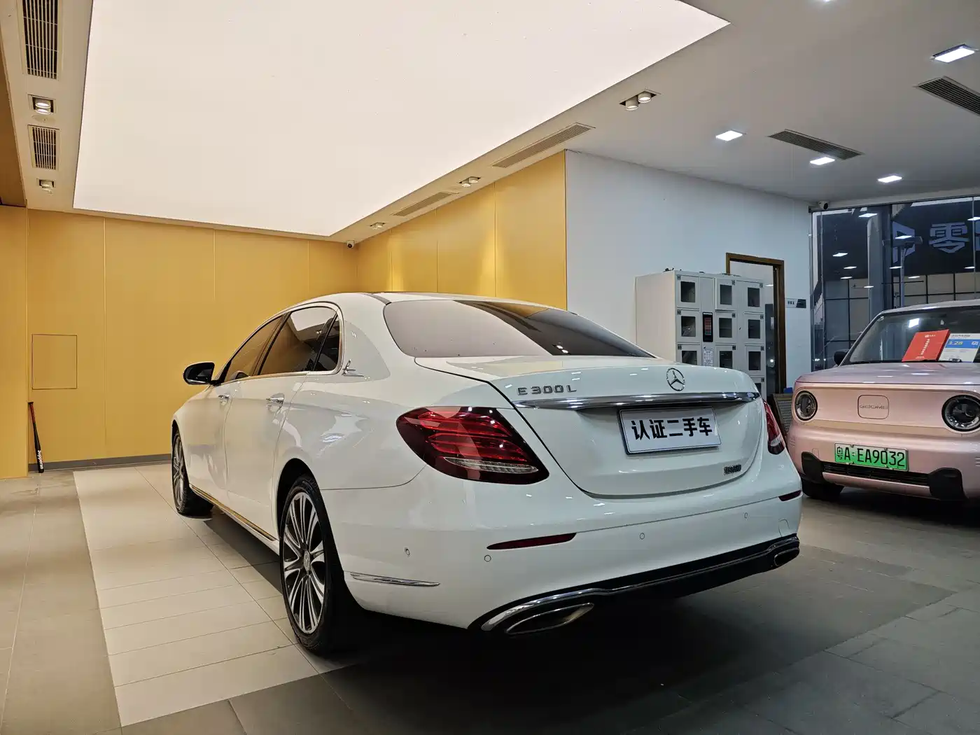 Mercedes-Benz E-Class 2016 E 300 L Fashion Type фото 27