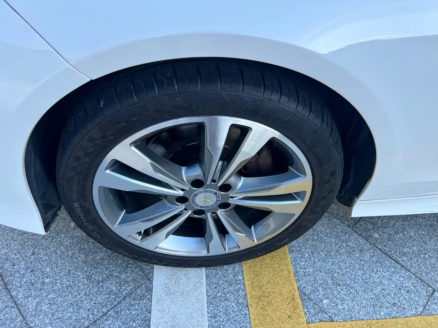 Mercedes-Benz E-Class 2015 Facelift E 200 L фото 8
