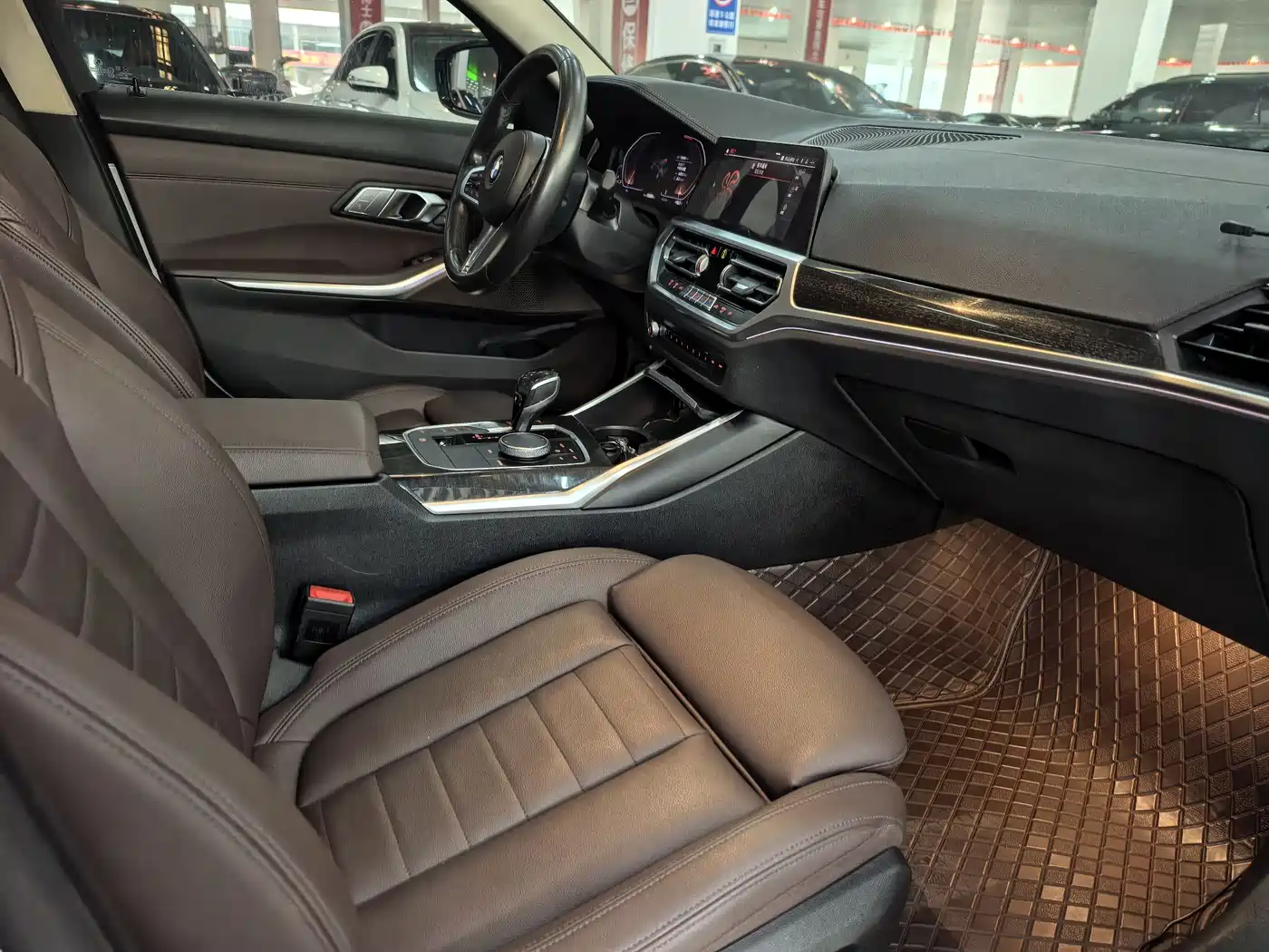 BMW 3 Series 2020 325Li M Sport Package фото 15