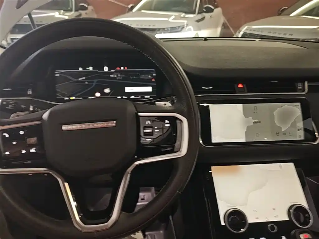 Land Rover Range Rover Evoque 2022 Range Rover Evoque L 249PS R-Dynamic Corinthian Bronze Special Edition фото 10