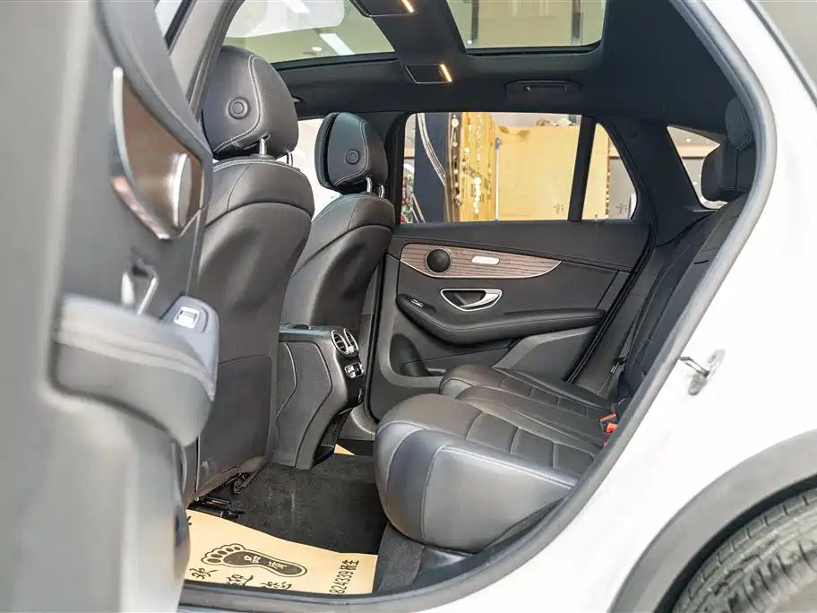 Mercedes-Benz GLC 2022 Facelift GLC 300 L 4MATIC Dynamic Collector's Edition фото 9