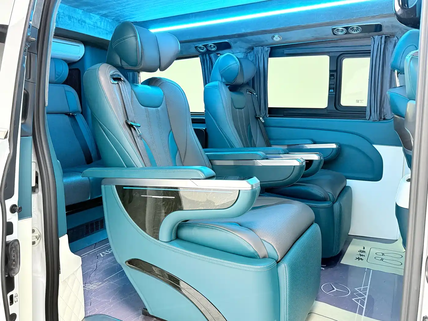 Mercedes-Benz Vito 2021 2.0T Elite 7-Seater фото 9