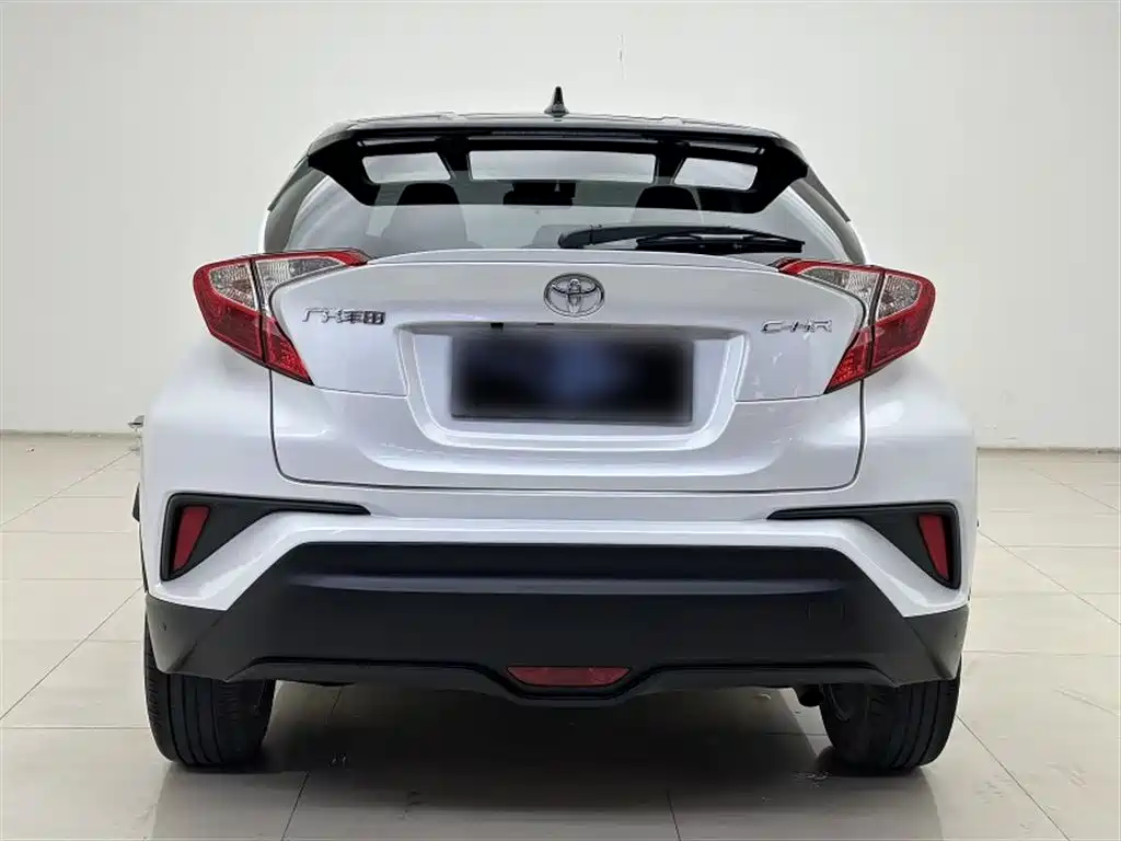 Toyota C-HR 2021 2.0L Comfort Edition фото 11