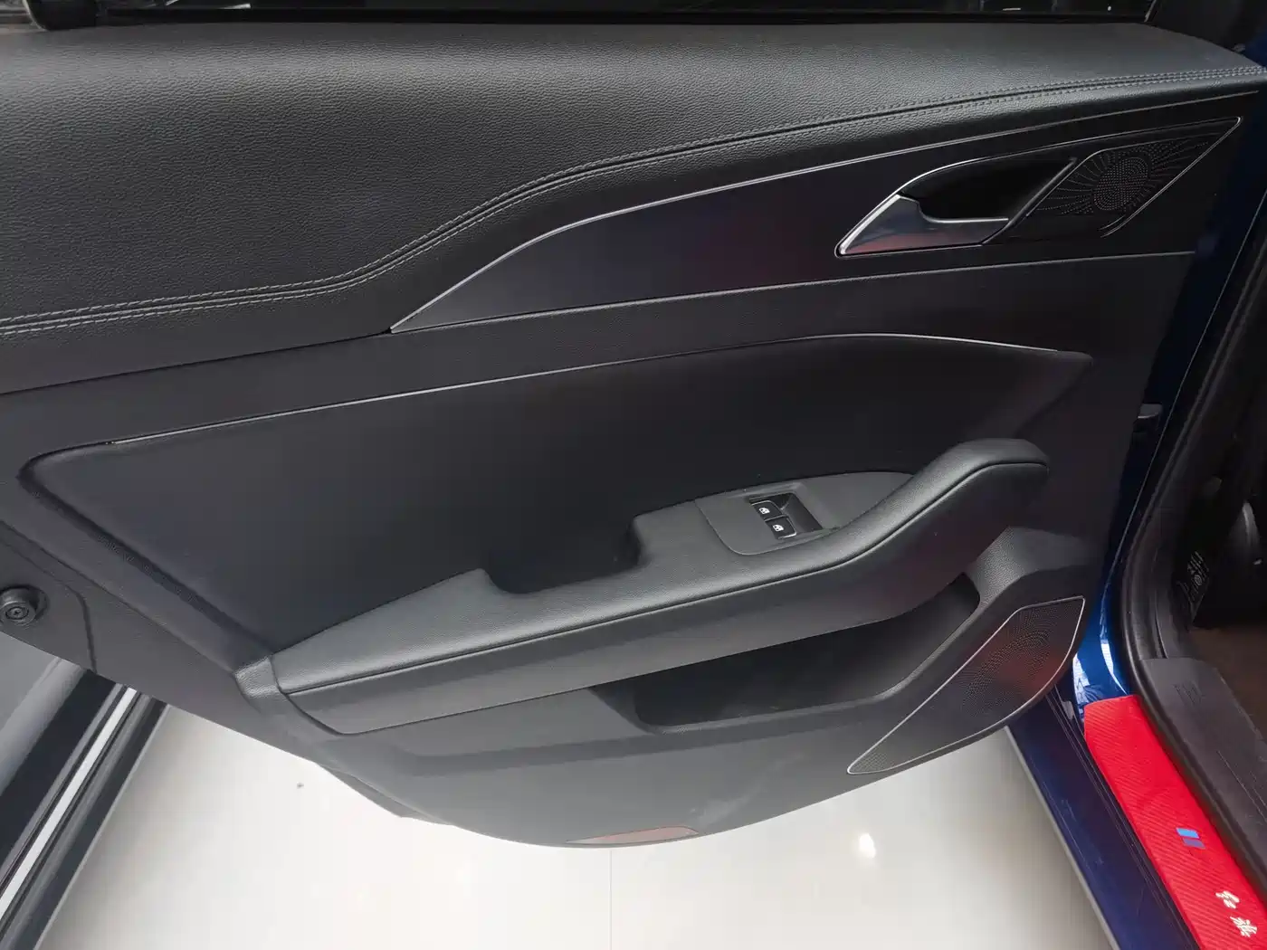 Hongqi H5 2020 1.8T Automatic Smart Connection Qi Rhythm Edition фото 12