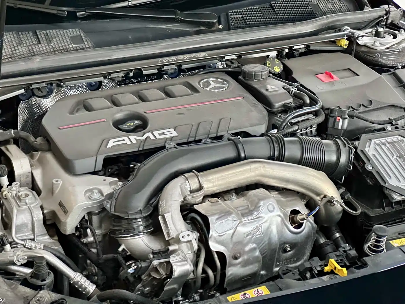 Mercedes-Benz A-Class AMG (Import) 2024 AMG A 35 4MATIC фото 13