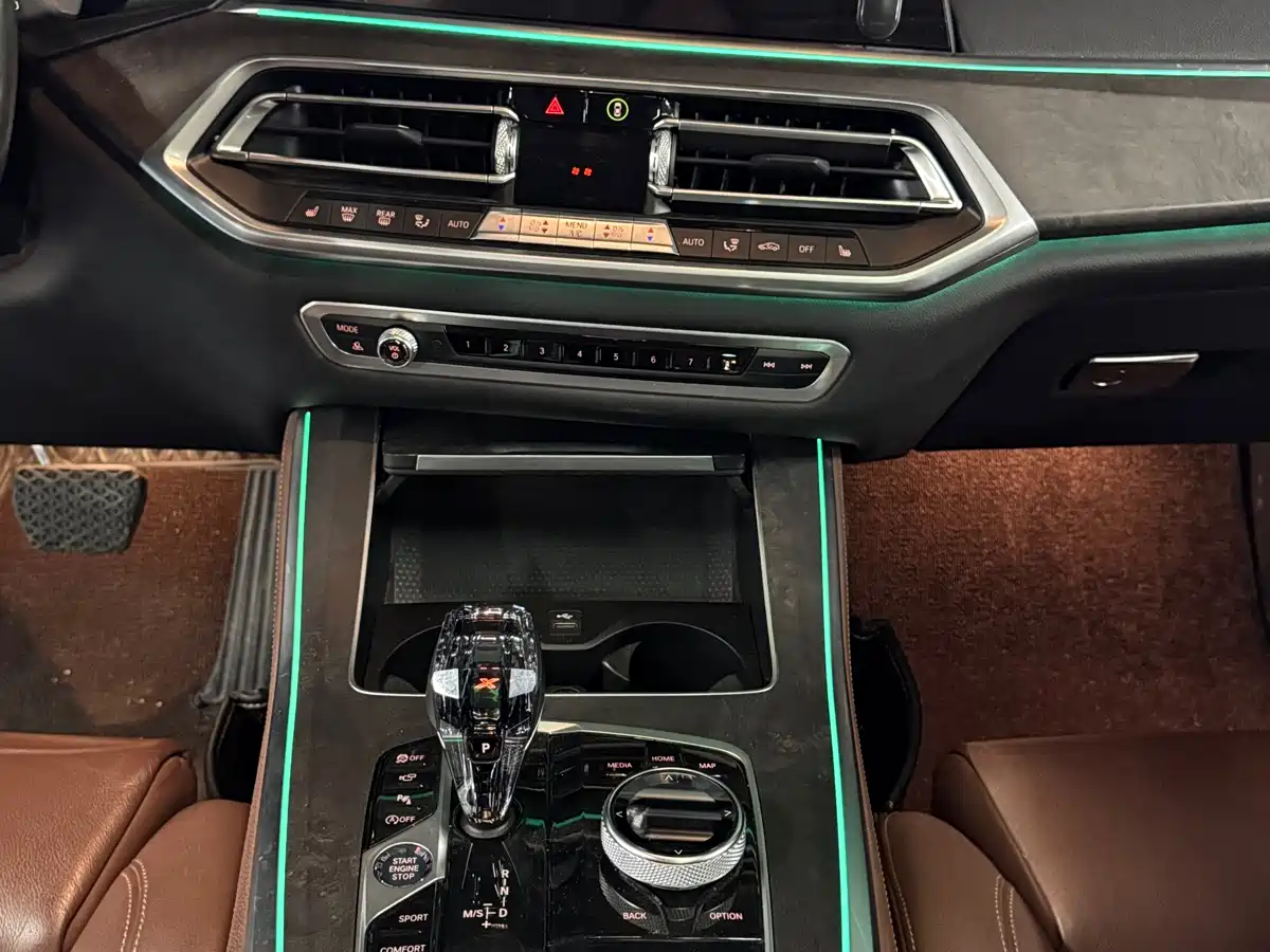 BMW X5 (Import) 2020 xDrive40i M Sport Package фото 14