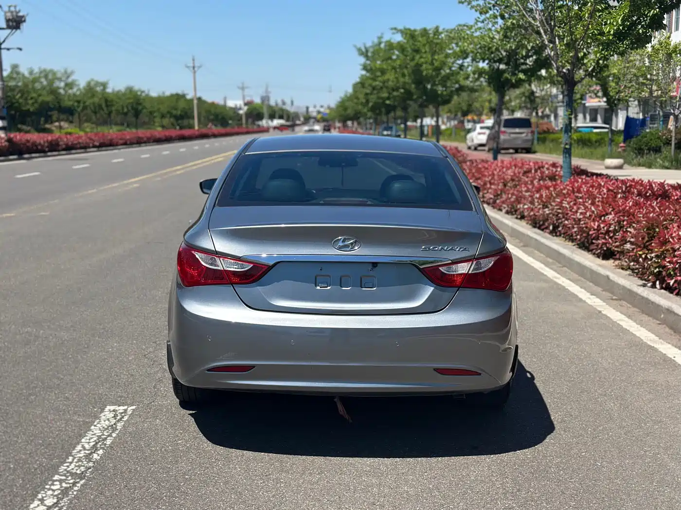 Hyundai Sonata 2011 2.0L Automatic Luxury фото 7