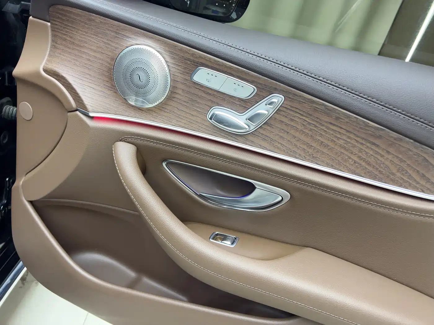 Mercedes-Benz E-Class 2022 Facelift E 300 L Luxury Style фото 4