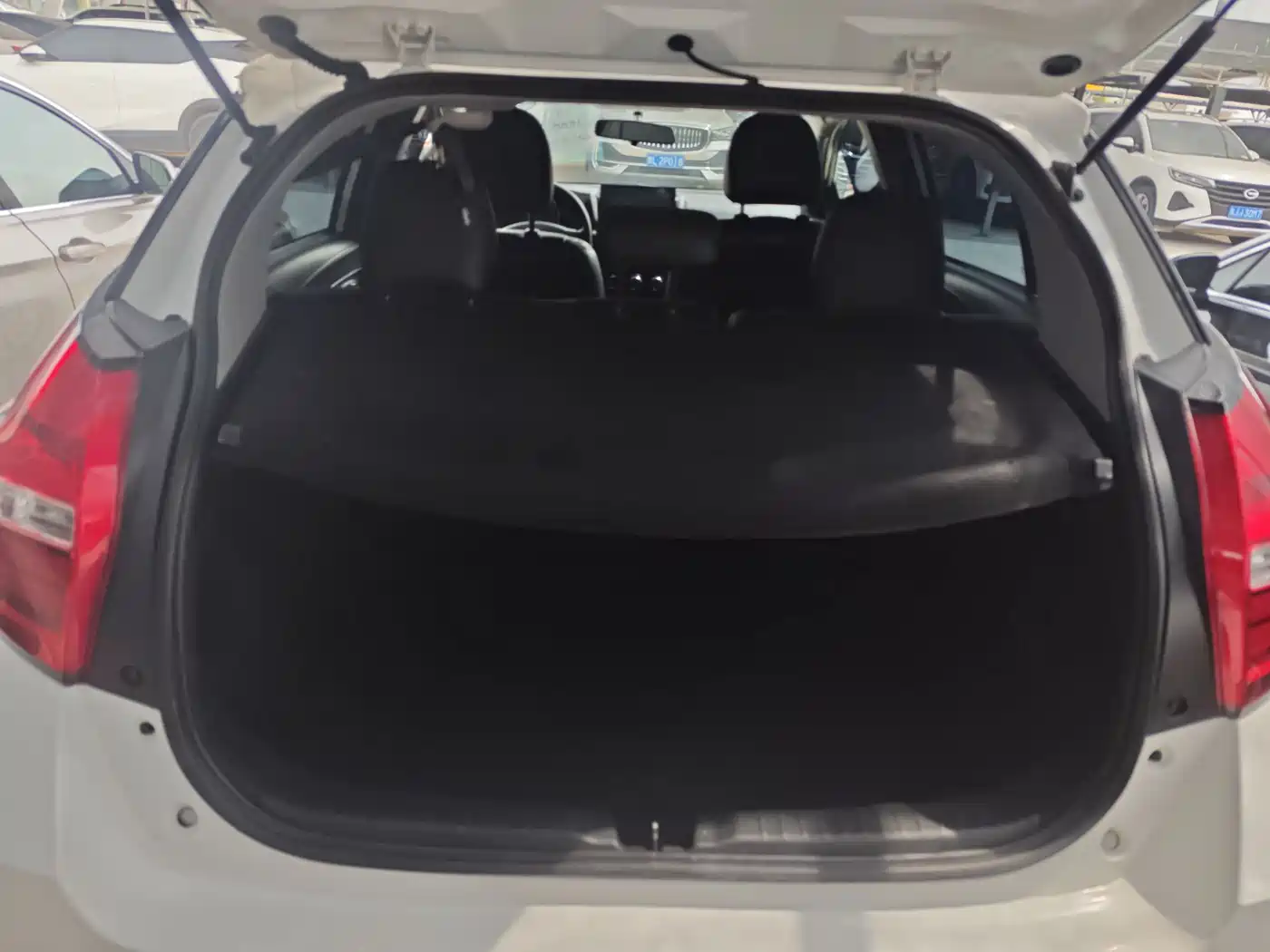 Toyota YARiS L Zhi Xuan 2016 Facelift 1.5E CVT Charming Edition фото 9