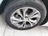 Photo 23 - Buick Verano
