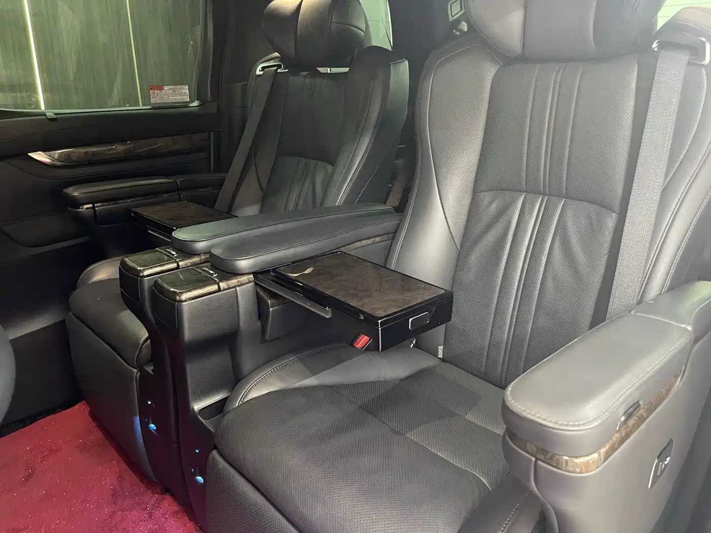 Toyota Alphard 2021 Hybrid 2.5L Premium фото 15